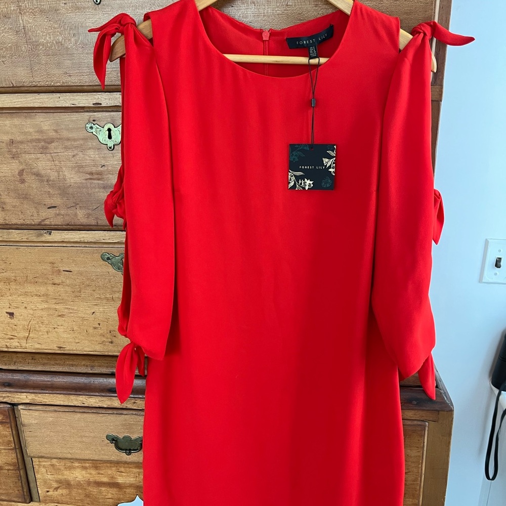 NWT Forest Lily Tie Sleeve Dress: SZ 2, Scarlet